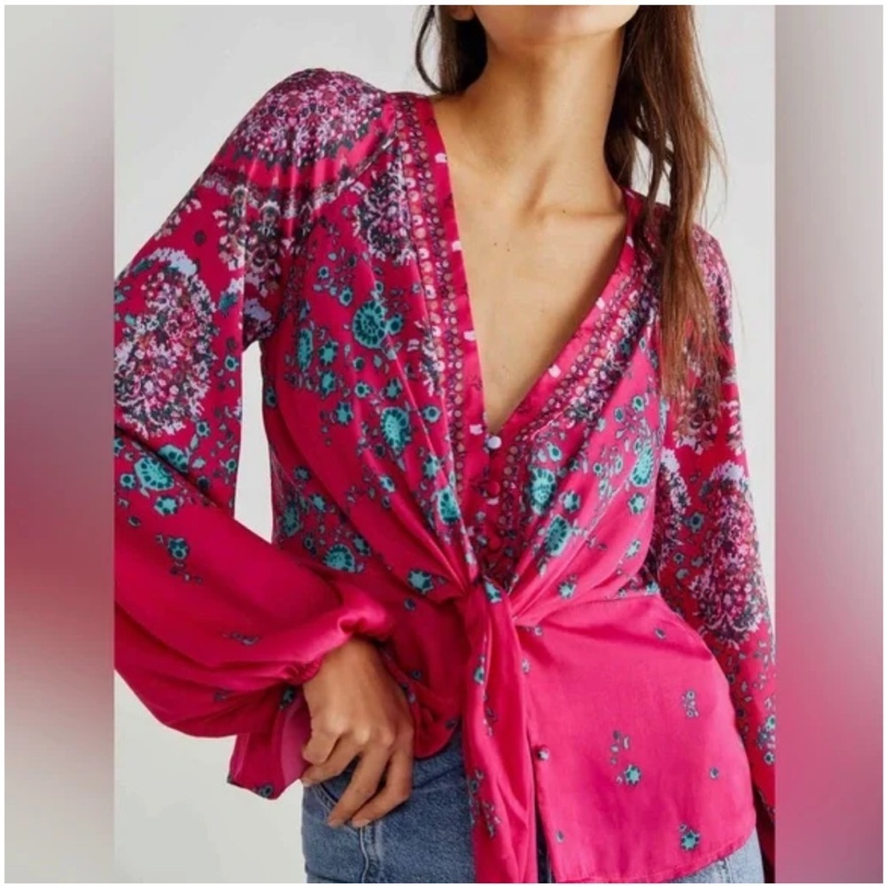 Free People Pink Floral Blouse. Size S